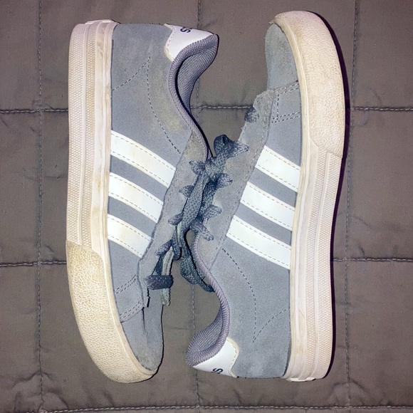 Kids Adidas Shoes sz 12 (12K) - Picture 6 of 10